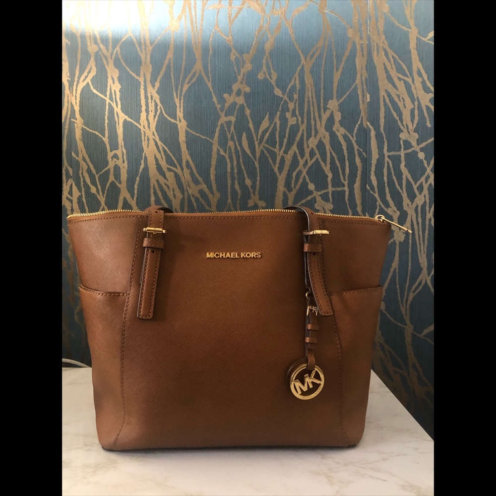Michael Kors Leather Tote (Excellent Condition)